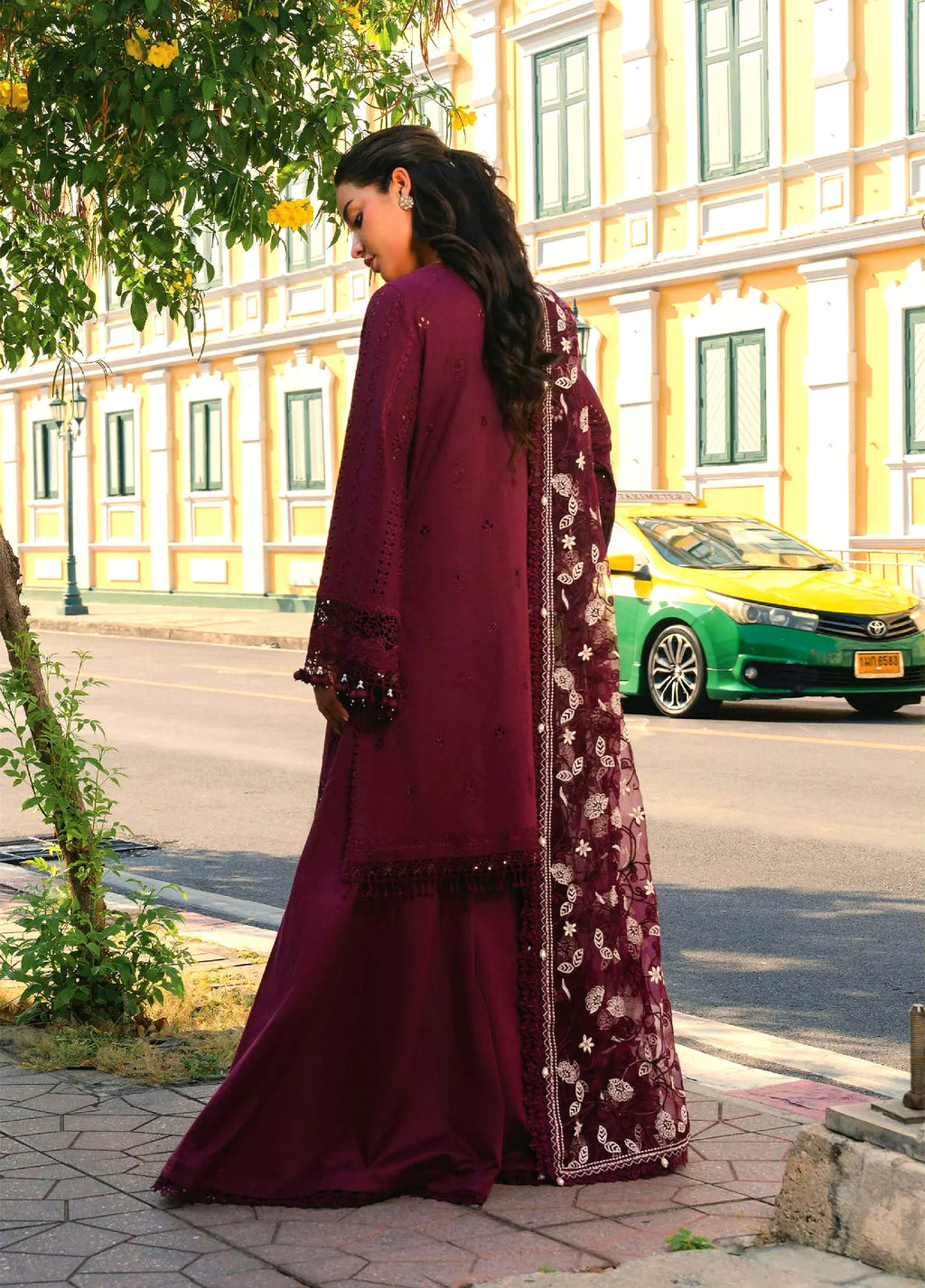 Mulaqat by Afrozeh Unstitched Embroidered Lawn 3 Piece Suit